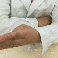 你的手是不是已经变成了“手机手”？